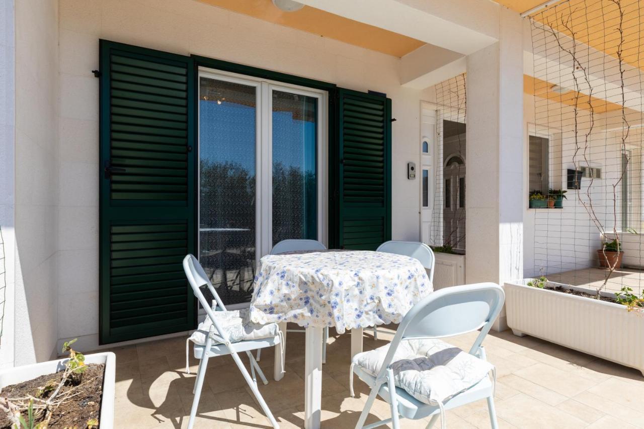 Apartments With A Parking Space Dugi Rat, Omis - 19516 Экстерьер фото