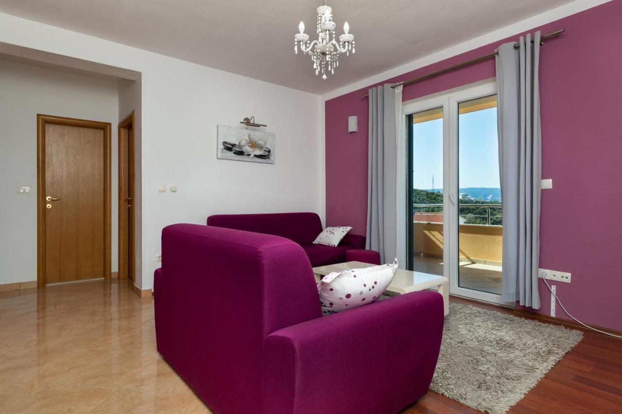 Apartments With A Parking Space Dugi Rat, Omis - 19516 Экстерьер фото