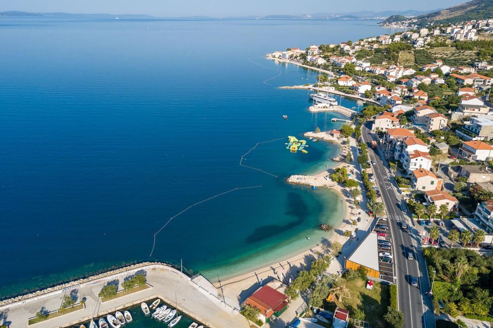Apartments With A Parking Space Dugi Rat, Omis - 19516 Экстерьер фото